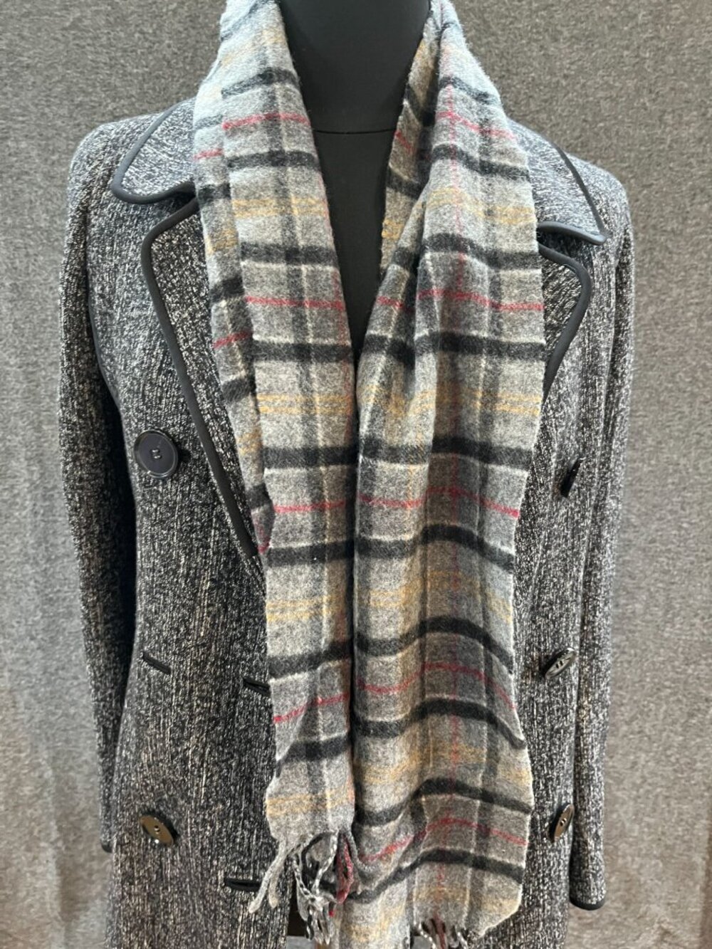 9x60 Vintage Barbour mens 100% wool scarf black gray classic scottish plaid